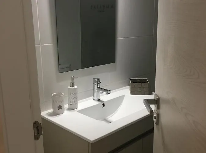 Amelia's House Hostel